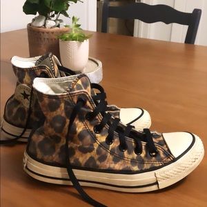 Leopard Hightop Converse
